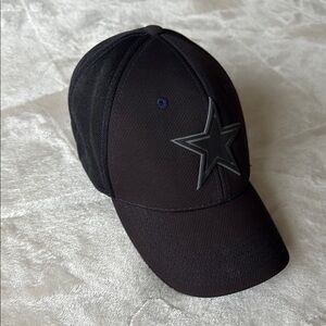 Black Dallas Cowboys hat cap size L/XL